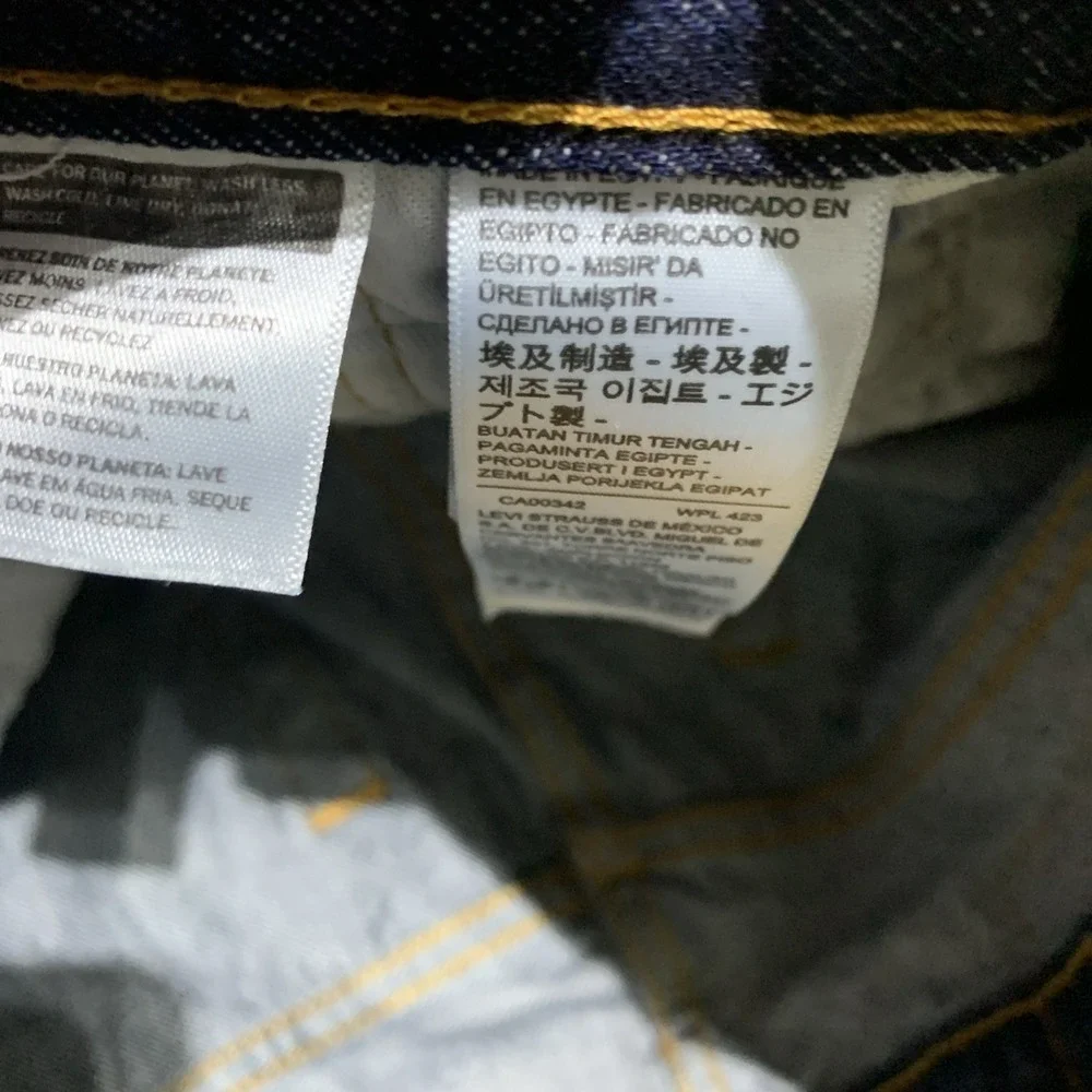 Levi's 501 Jeans Men's 31X32 Original Fit Straight Leg Dark Wash Button Fly